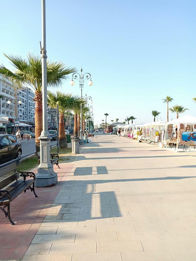 Studio Apartment Near The Beach Larnaka Exterior foto